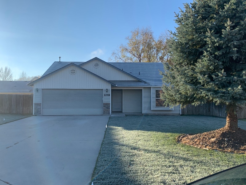 Primary Photo - 1049 Manchester Ct