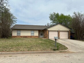 Building Photo - 10213 Caton Pl