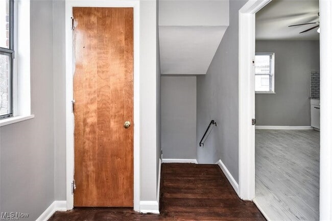 Building Photo - 2346 Westmoor Rd