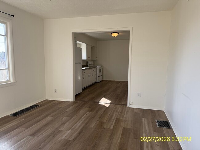 Foto del edificio - 3219 S Vine St