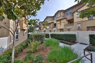 Building Photo - 5460 San Roberto