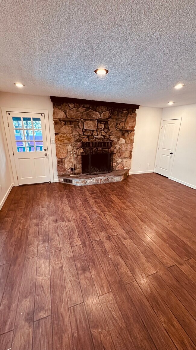 Foto del edificio - 52901 Pine Cove Rd