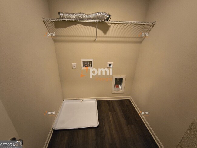 Foto del edificio - 209 Oliver Dr