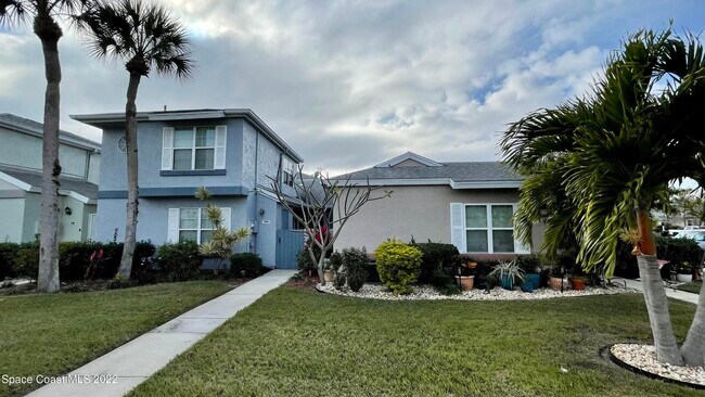 Foto del edificio - 1425 Malibu Cir NE