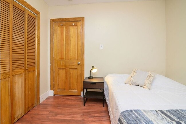 Photo - 5 Mark St Townhome
