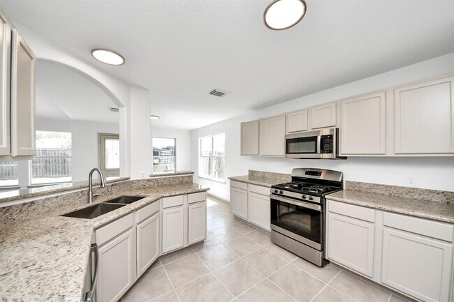 Building Photo - 6706 Hayman Dr