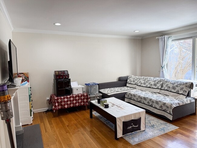 Building Photo - 53 Jericho Rd