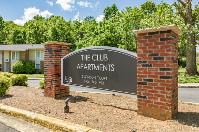 Foto del edificio - The Club Apartments