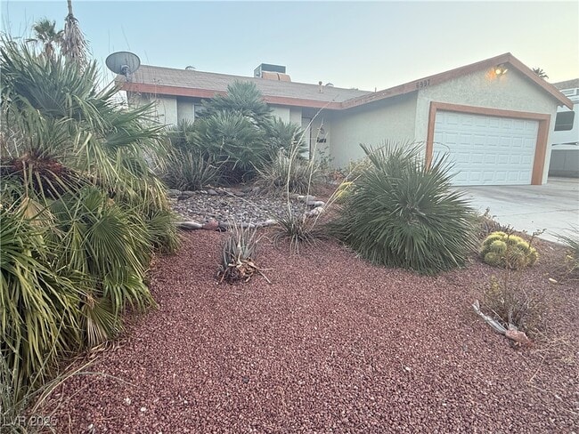 Building Photo - 6997 Acorn Ct