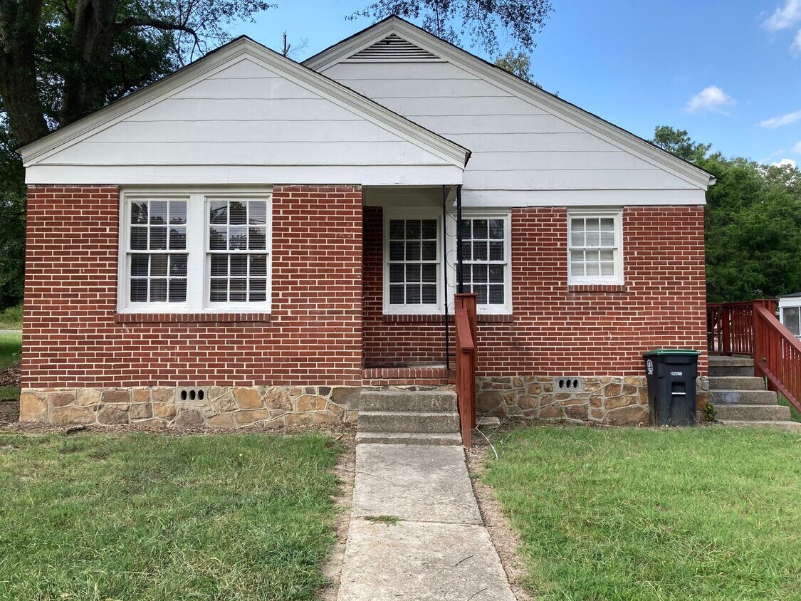 8 Whiteway Dr Unit 8 Whiteway Dr., Rome, GA 30165 Room for Rent in