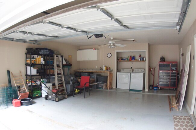 Garage/laundry - 300 Morgan's Point Rd