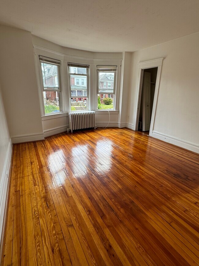 Foto del edificio - Charming 2 Bed/1 Bath Home: Ideal location...