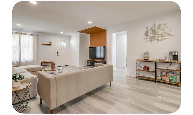 Foto del edificio - 13941 Bee St