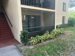 Building Photo - 209 Foxtail Dr
