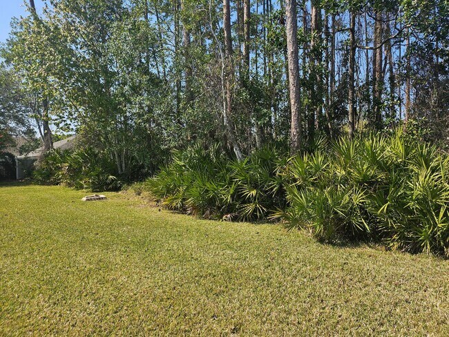 Foto del edificio - Lovely 3 Bedroom 2 Bath in desirable area ...