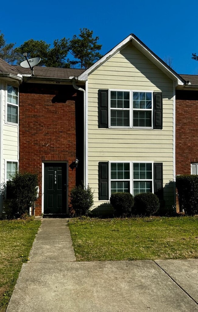Building Photo - 5554 Pineridge Ct