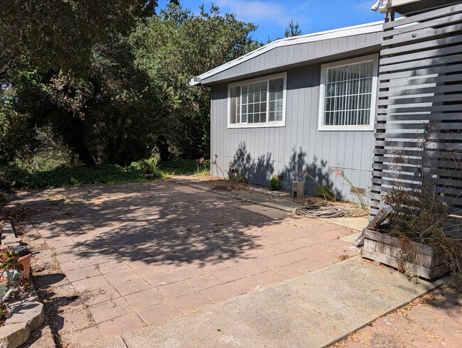 Building Photo - 115 Strawberry Canyon Rd