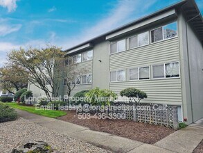 Building Photo - 915 SW Adams Ave