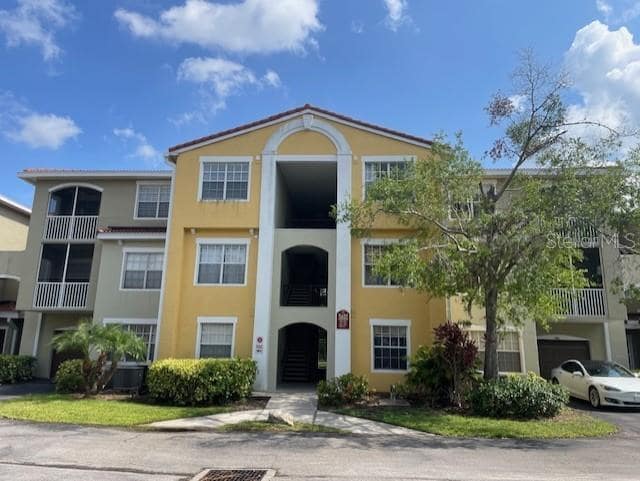Primary Photo - 5600 Bentgrass Dr