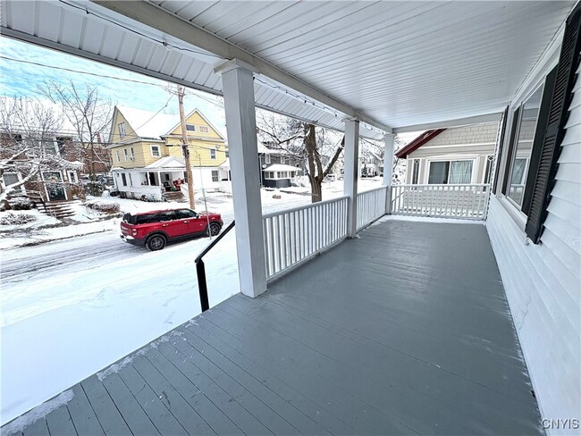 Foto del edificio - 124 Curtis Pl