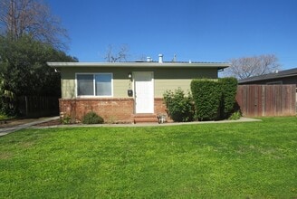 Building Photo - 127 S Yolo St