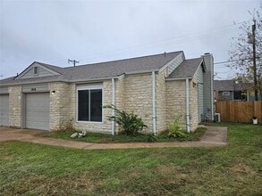 Building Photo - 1416 Hyridge Cir