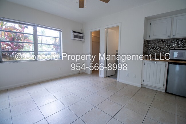 Efficiency Apartment with Pool and Laundry... - Efficiency Apartment with Pool and Laundry...