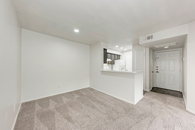 Área de comedor - Arrowhead Park Apartments