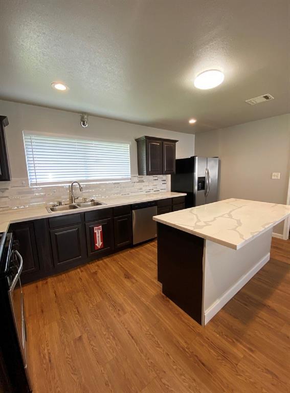 10 Ferguson St, Baytown, TX 77520 Room for Rent in Baytown, TX