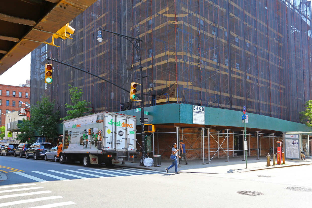 Building Photo - 101 East 116th Street