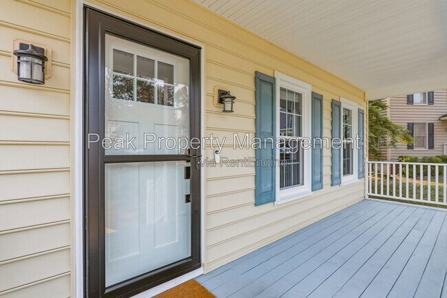 Foto del edificio - 5008 Chelsea Brook Ln