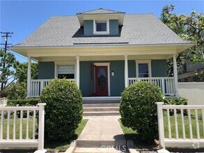 Building Photo - 393 N Shaffer St