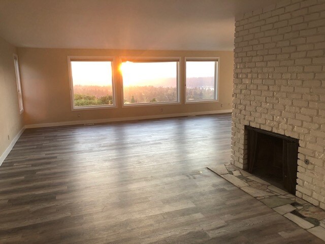 Foto del edificio - 4564 Somerset Blvd SE
