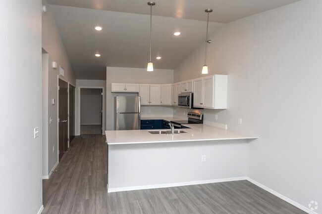 Interior Photo - The MarQ