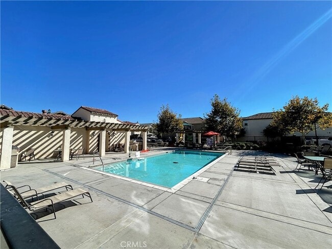 Building Photo - 631 S Brampton Ave