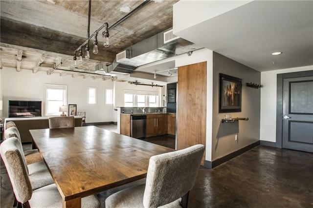 Foto del edificio - 329 E Colorado Blvd
