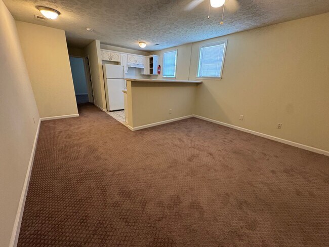Foto del edificio - 5981 Peco Ln
