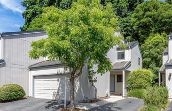 Building Photo - 319 Village Creek Rd