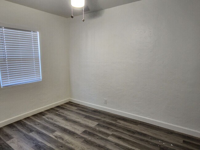 Foto del edificio - 1615 W Osborn Rd