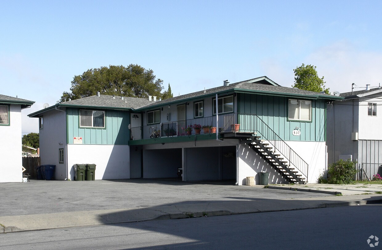 Foto principal - 537 Hampshire Ave