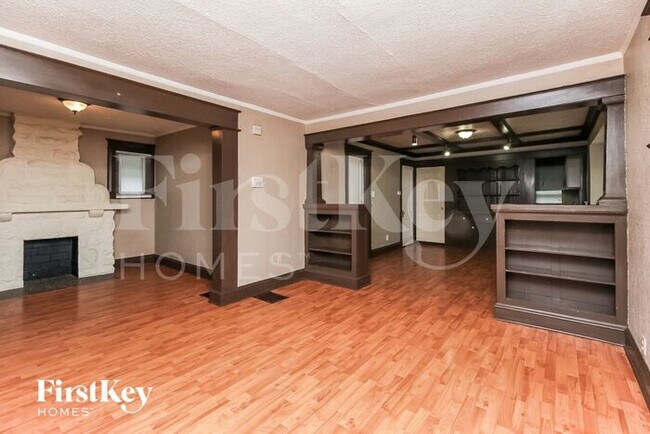 Foto del edificio - 4204 Agnes Ave