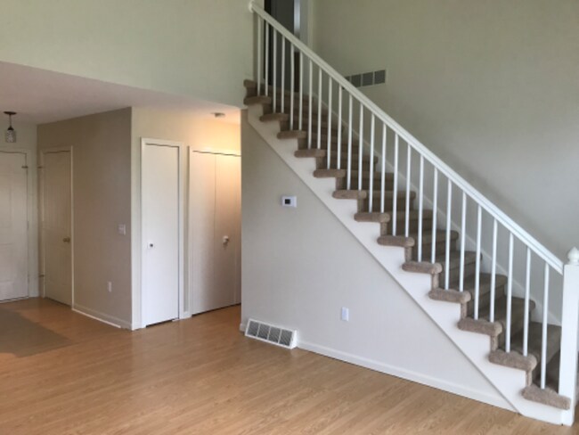 Foto del edificio - 5482 Country Club Ln