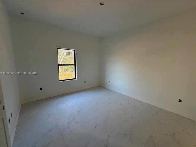 Foto del edificio - 68 Organ St