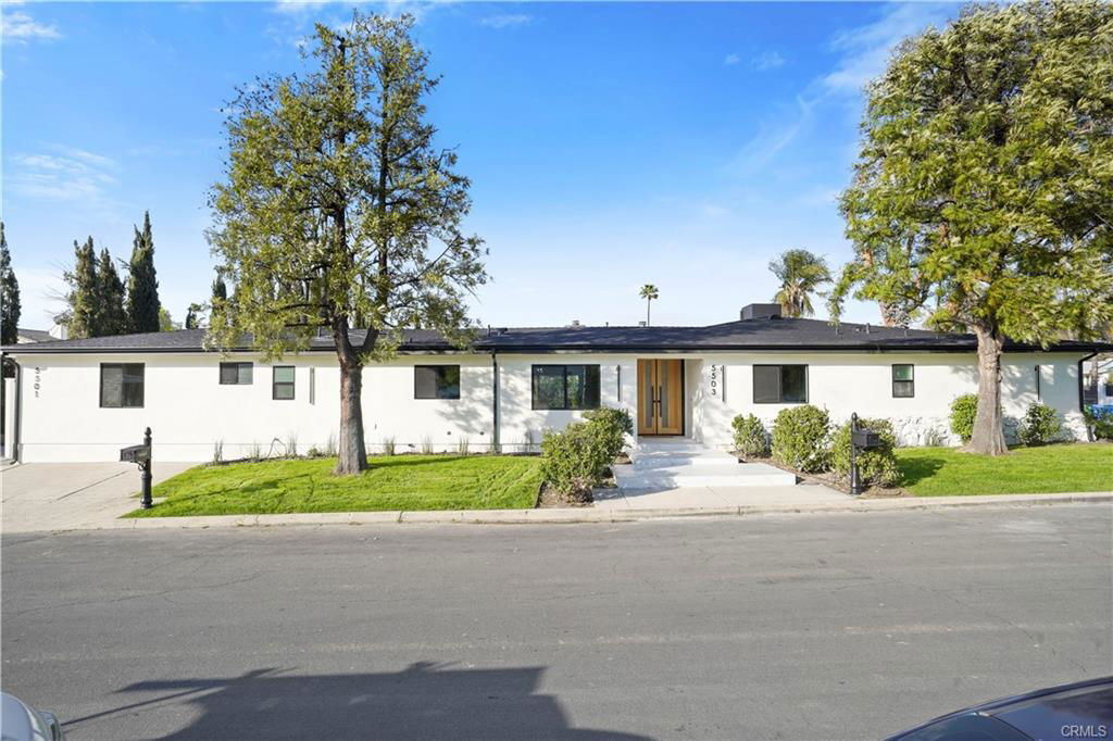 Foto del edificio - 5503 Beckford Ave