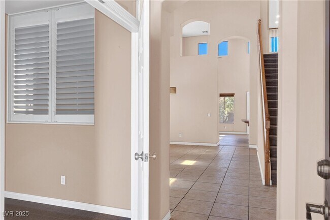 Building Photo - 10721 Vemoa Dr