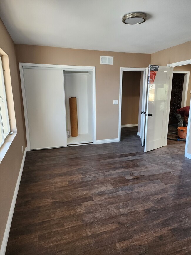 Bedroom/Office - 5014 W 58th Pl