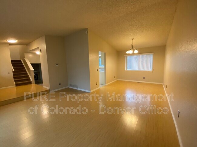 Foto del edificio - 725 Northridge Rd