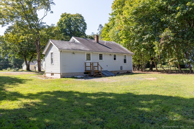 Building Photo - 61 River St