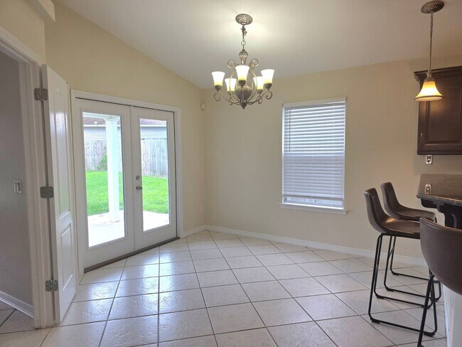 Foto del edificio - 3/2 Cul-de-Sac Home with Huge Fenced Yard ...