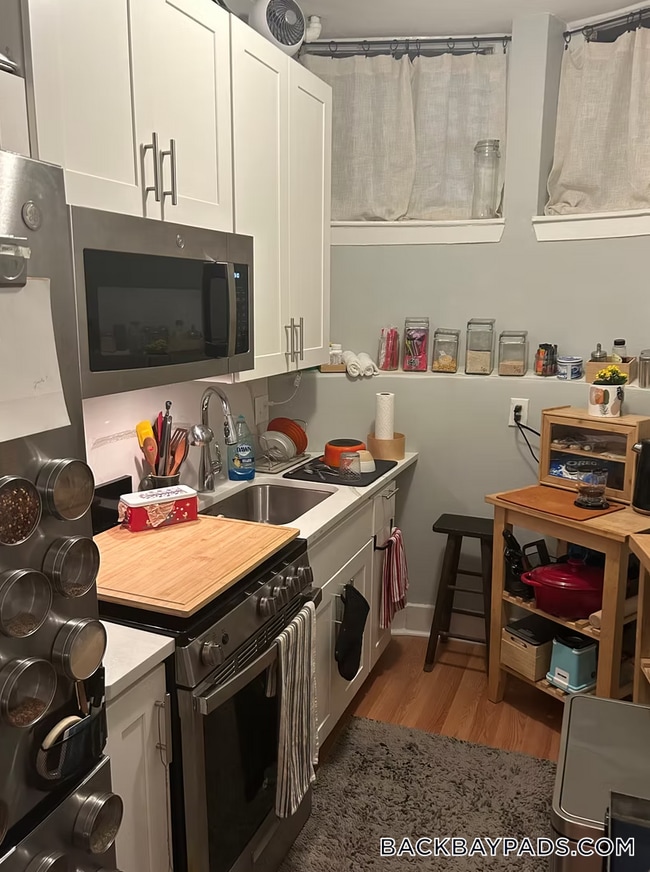 Foto del edificio - 583 Beacon St